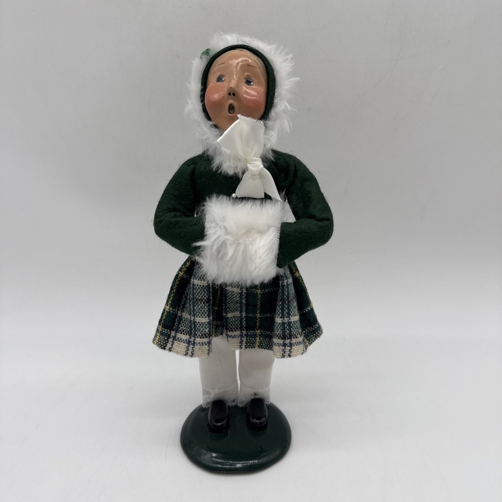 Byers' Choice Carolers 1995 Girl Green Sweater White Muff Numbered /100 Vtg